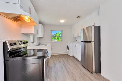 /international/us/6130-sw-32nd-st-miramar-fl-110098437030/