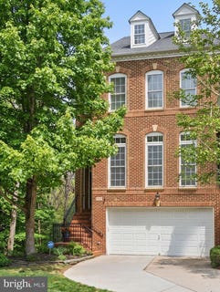 /international/us/7046-mundy-point-court-fort-belvoir-va-110108009787/