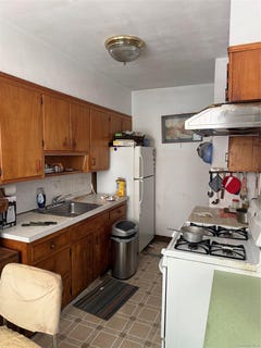 /international/us/13438-blossom-avenue-flushing-ny-110107956531/