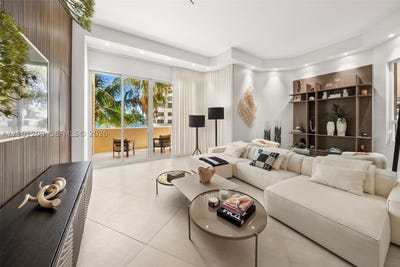 /international/us/808-brickell-key-dr-miami-fl-110110405802/