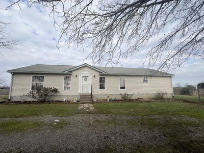 /international/us/704-cardwell-road-harrodsburg-ky-110108448465/
