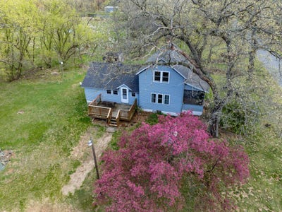 /international/us/n5416-15th-avenue-mauston-wi-110107752361/