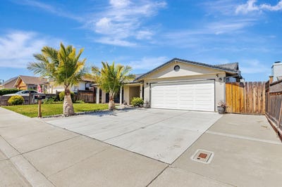 /international/us/1650-bella-vista-dr-hollister-ca-110099861947/