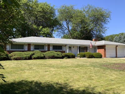/international/us/2271-fitchome-street-aurora-il-110108541759/