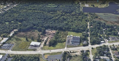 /international/us/1900-e-new-york-street-aurora-il-110102687286/