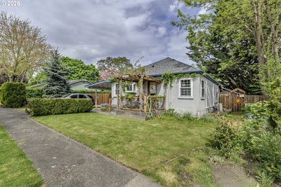 /international/us/12075-sw-9th-st-beaverton-or-110107730473/