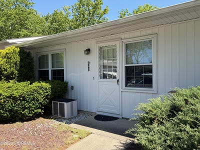 /international/us/840c-inverness-court-lakewood-nj-110104848036/