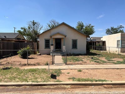 /international/us/909-s-2nd-st-lamesa-tx-110100862418/