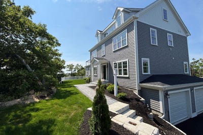 /international/us/29-sheppard-road-sagamore-beach-ma-110099880793/