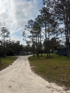 /international/us/190-se-65th-ave-cross-city-fl-110106668448/