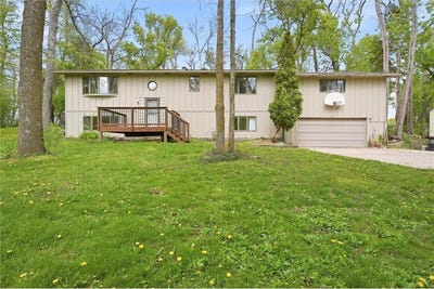 /international/us/9215-shannon-lane-corcoran-mn-110108058249/