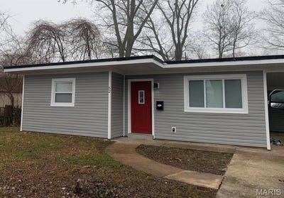 /international/us/52-marquette-drive-florissant-mn-110106315927/