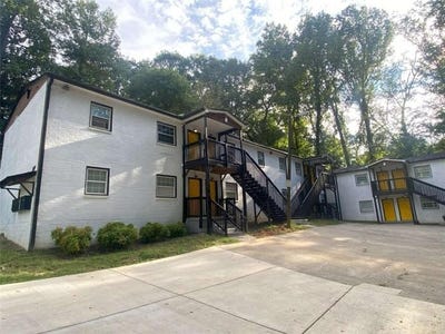 /international/us/399-holly-street-atlanta-ga-110108172512/