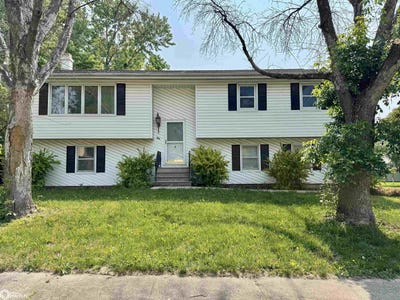 /international/us/314-hawthorne-road-iowa-falls-ia-110099977443/