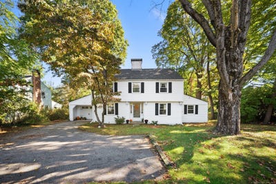 /international/us/236-ridgewood-road-west-hartford-ct-110107711486/