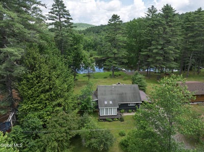 /international/us/35-schroon-river-forest-chestertown-ny-110108957181/