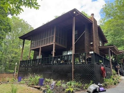 /international/us/67-hundred-acre-woods-drive-murphy-nc-110108441661/