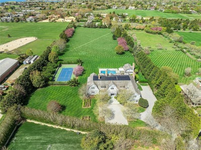 /international/us/672-halsey-lane-water-mill-ny-110107953358/