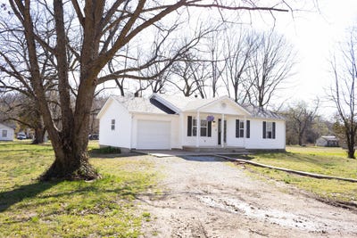 /international/us/1880-e-kensington-street-joplin-mo-110108015984/