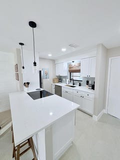 /international/us/2050-oleander-boulevard-fort-pierce-fl-110106451084/