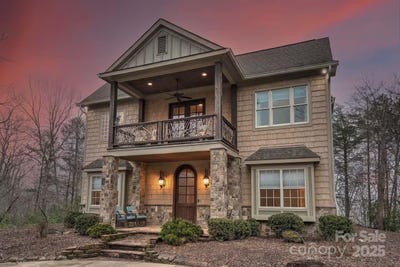 /international/us/376-grandview-drive-lake-lure-nc-110101219981/