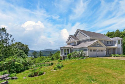 /international/us/183-old-mill-lane-wilmington-vt-110108680460/