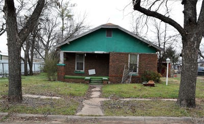 /international/us/415-w-12th-street-coleman-tx-110097813528/