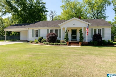 /international/us/107-e-sterrett-street-columbiana-al-110099322320/