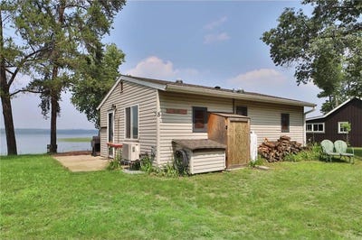 /international/us/1088-w-big-portage-lake-drive-nw-powers-twp-mn-110101101536/