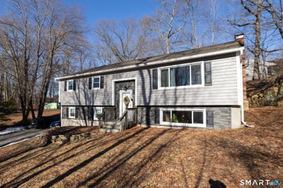/international/us/33-kings-highway-shelton-ct-110106923726/