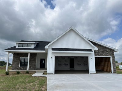 /international/us/326-willow-street-pardeeville-wi-110100837189/