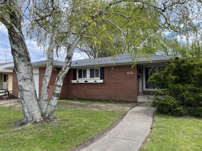 /international/us/2109-87th-pl-kenosha-wi-110107844198/
