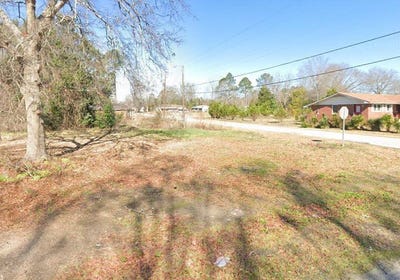 /international/us/213-n-9th-ave-dillon-sc-110105415315/