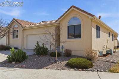/international/us/215-luxury-lane-colorado-springs-co-110106201436/