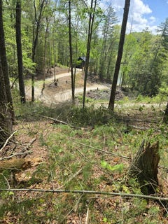 /international/us/000-wolfe-lake-rd-road-campton-ky-110099191874/