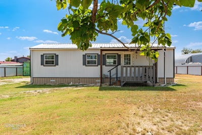 /international/us/310-10th-street-hawley-tx-110108415194/