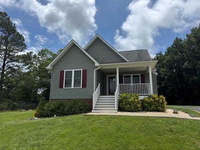 /international/us/166-dutch-lane-appomattox-va-110100347094/