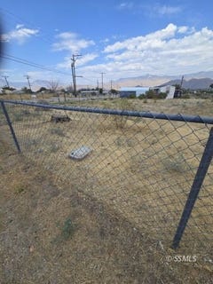 /international/us/8701-deerbrush-lake-isabella-ca-110109766269/