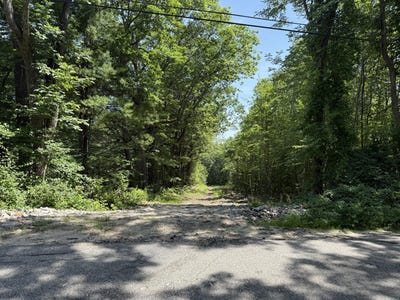 /international/us/fosterville-road-bridgton-me-110119348810/