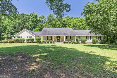 /international/us/320-oakridge-forsyth-ga-110099776064/