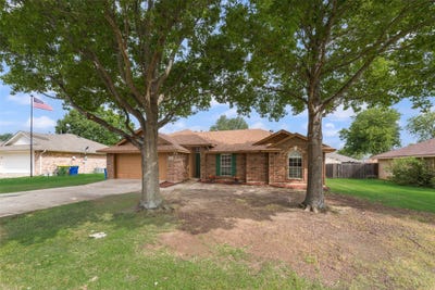 /international/us/302-newfield-street-venus-tx-110108204361/