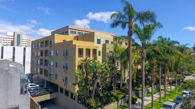/international/us/4077-3rd-avenue-san-diego-ca-110108480371/