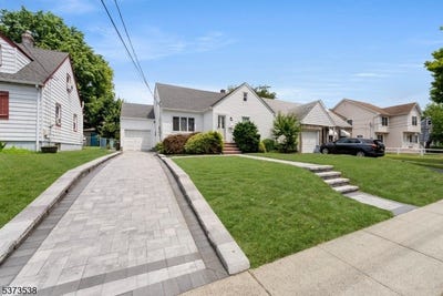 /international/us/338-south-pkwy-clifton-city-nj-110101090513/