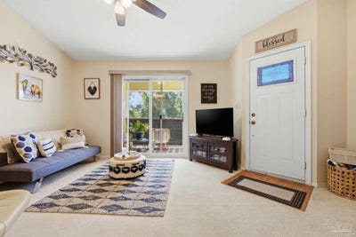 /international/us/601-e-burgess-rd-pensacola-fl-110104964955/