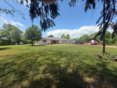 /international/us/2873-norman-ridge-rd-big-bend-wv-110108019538/