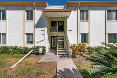 /international/us/208-cypress-court-oldsmar-fl-110105749998/