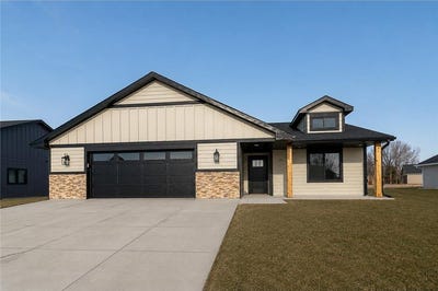 /international/us/309-pinehurst-drive-mankato-mn-110102917656/