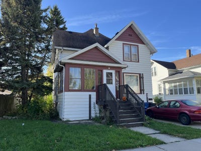 /international/us/35-w-14th-avenue-oshkosh-wi-110120690088/