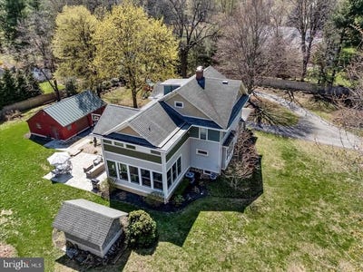 /international/us/730-w-nields-street-west-chester-pa-110099870397/