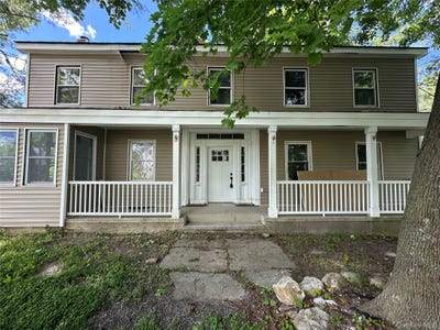 /international/us/1445-burlingham-road-pine-bush-ny-110107333956/